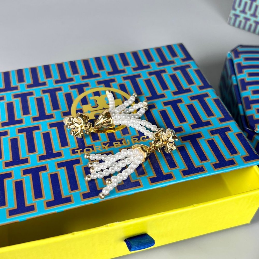 TORY BURCH Pearl Earrings - Picture 3 of 6